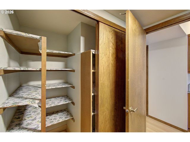 911 Ne 109TH Cir, Vancouver, WA 98685