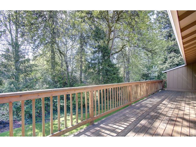 911 Ne 109TH Cir, Vancouver, WA 98685