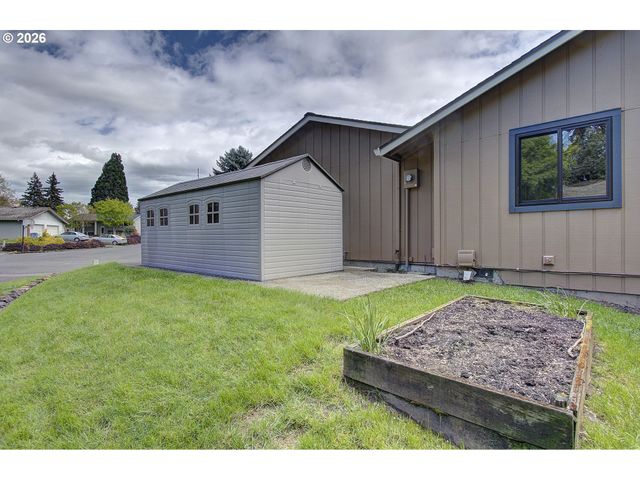 911 Ne 109TH Cir, Vancouver, WA 98685