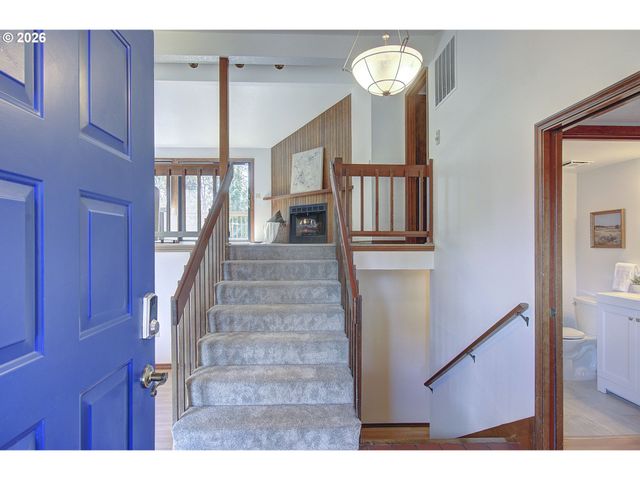 911 Ne 109TH Cir, Vancouver, WA 98685