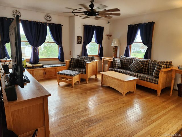 20 Wood Lane, Levittown, NY 11756