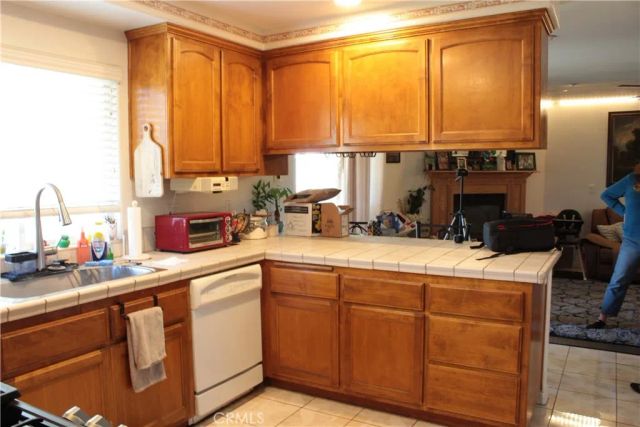 9876 Skyland Court, Fontana, CA 92335