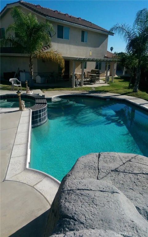 9876 Skyland Court, Fontana, CA 92335