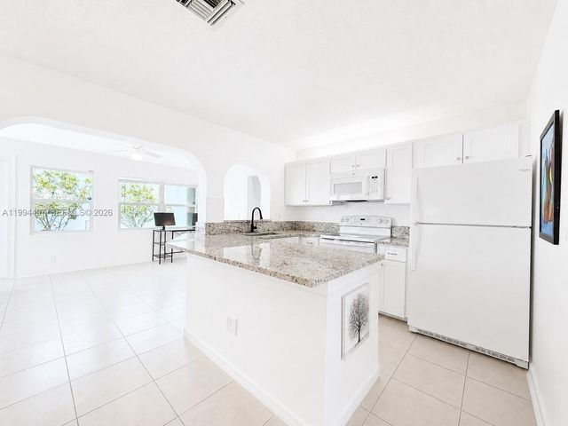 2105 SW Park Drive, Boynton Beach, FL 33426