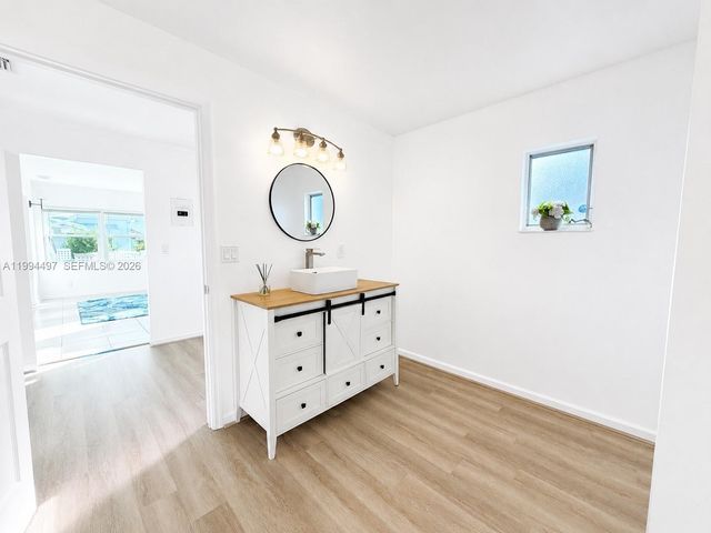 2105 SW Park Drive, Boynton Beach, FL 33426