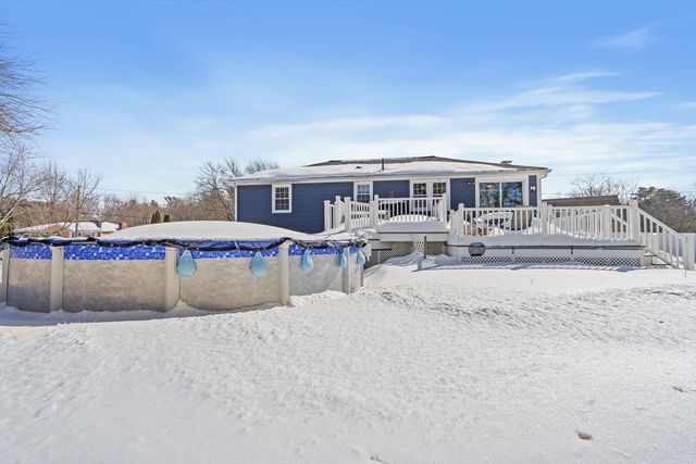 56 Puddingstone Ln, Bellingham, MA 02019