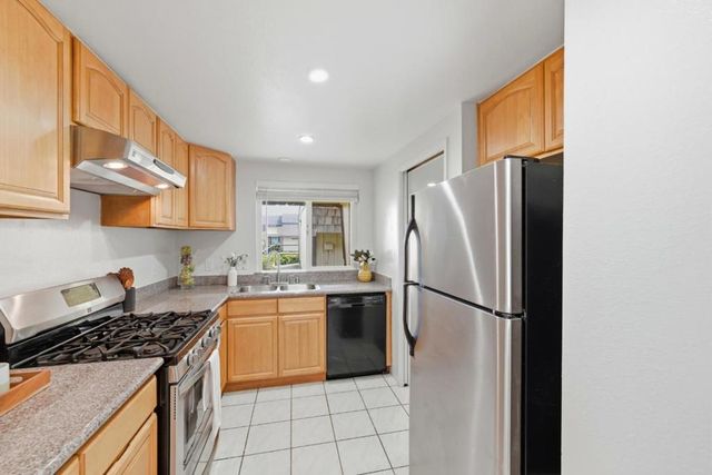 2728 Kilconway Lane, South San Francisco, CA 94080