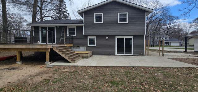 1325 Sumac Street, Muskegon Twp, MI 49445