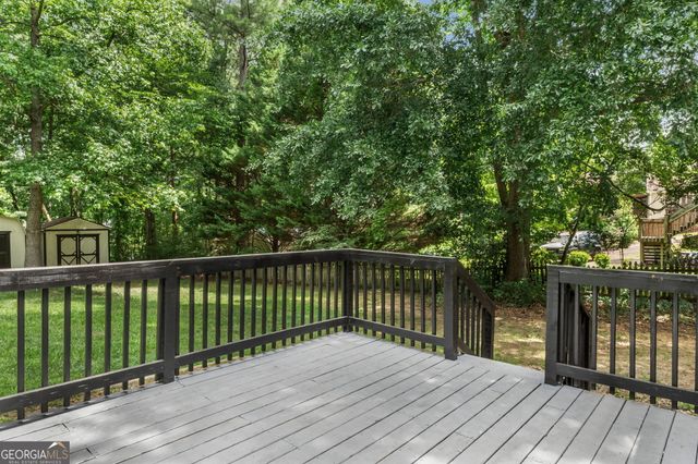 275 Mosby Woods Drive, Newnan, GA 30265