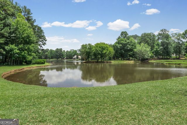 275 Mosby Woods Drive, Newnan, GA 30265