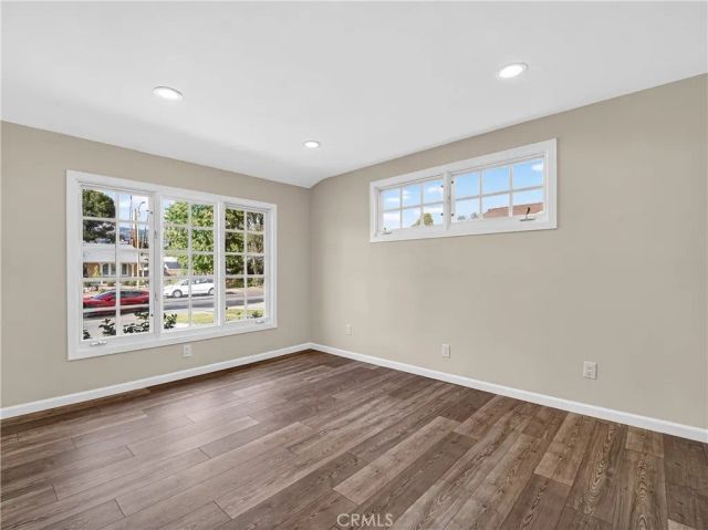 20742 Kingsbury Street, Chatsworth, CA 91311