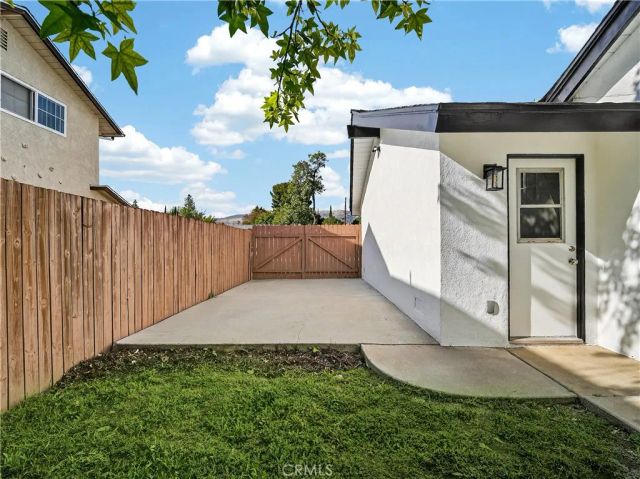 20742 Kingsbury Street, Chatsworth, CA 91311