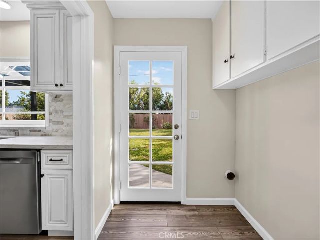 20742 Kingsbury Street, Chatsworth, CA 91311