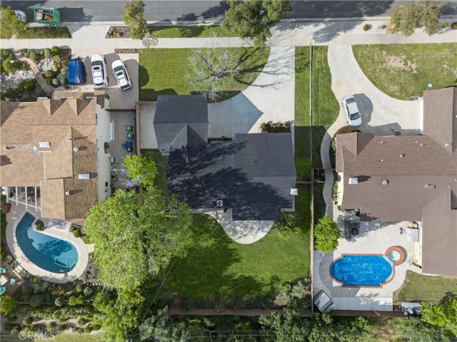 20742 Kingsbury Street, Chatsworth, CA 91311