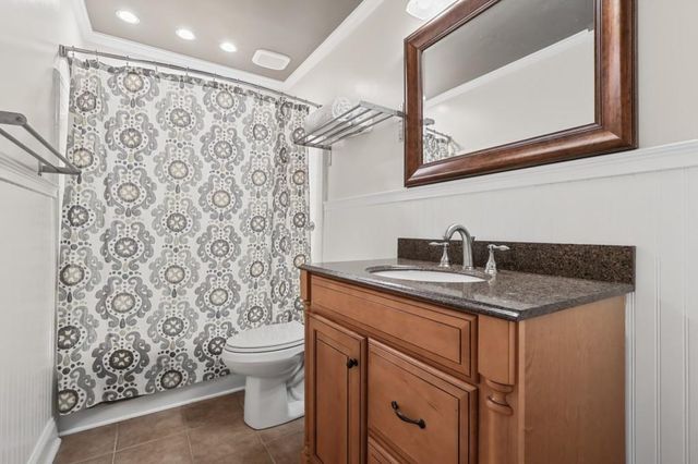 5400 Roswell Road NE N9, Sandy Springs, GA 30342