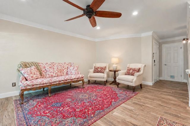 5400 Roswell Road NE N9, Sandy Springs, GA 30342