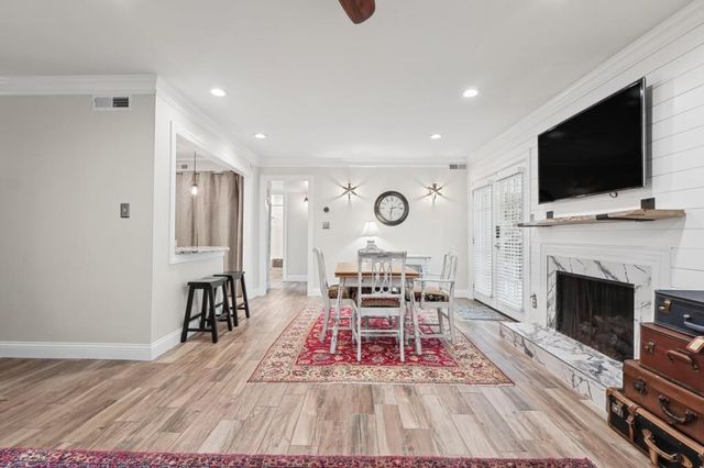 5400 Roswell Road NE N9, Sandy Springs, GA 30342