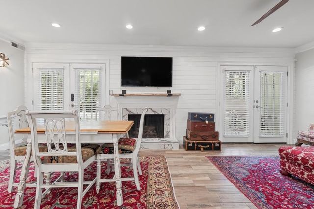 5400 Roswell Road NE N9, Sandy Springs, GA 30342