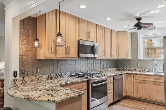 5400 Roswell Road NE N9, Sandy Springs, GA 30342