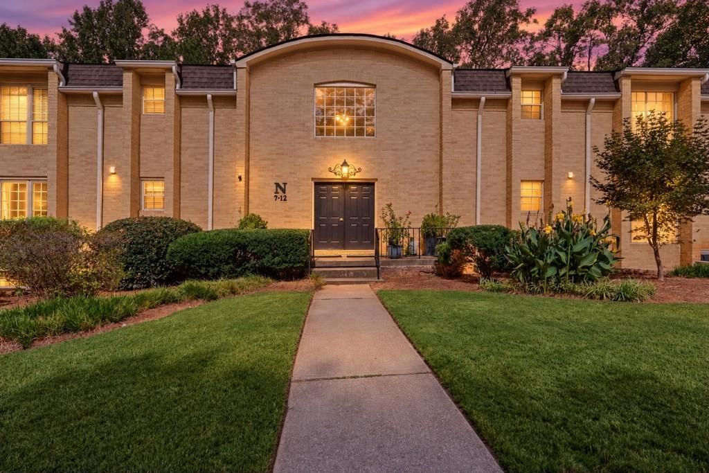 5400 Roswell Road NE N9, Sandy Springs, GA 30342