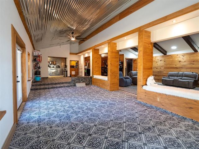 13804 Coker Road, Shawnee, OK 74804