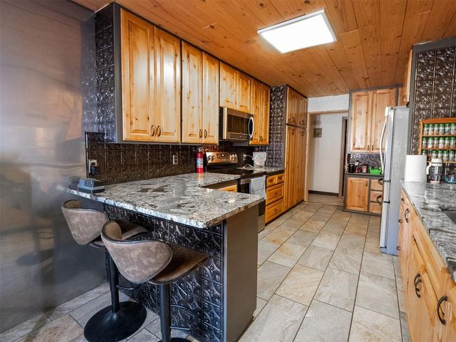 13804 Coker Road, Shawnee, OK 74804