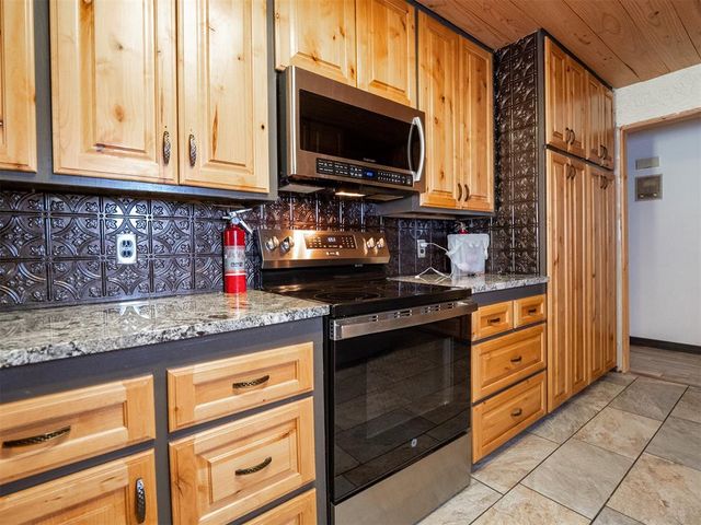 13804 Coker Road, Shawnee, OK 74804