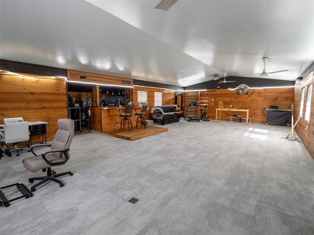 13804 Coker Road, Shawnee, OK 74804