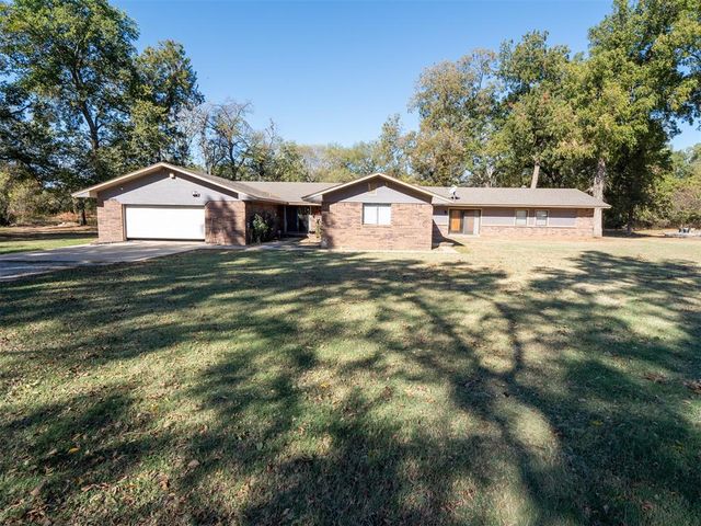 13804 Coker Road, Shawnee, OK 74804