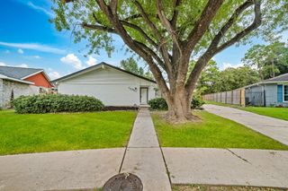 12315 Scarcella Lane, Meadows Place, TX 77477