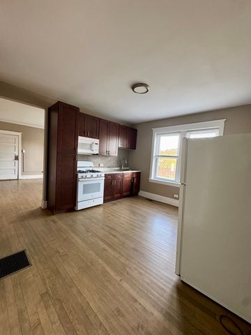 2345 Cuyler Avenue 2R, Berwyn, IL 60402