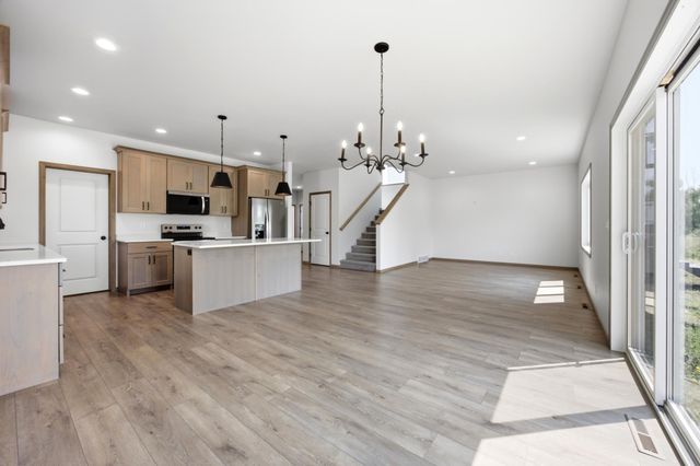 967 61st Avenue W, West Fargo, ND 58078