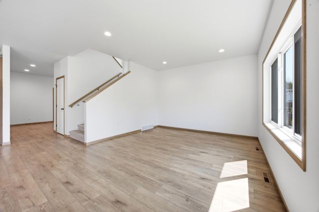 967 61st Avenue W, West Fargo, ND 58078