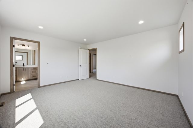 967 61st Avenue W, West Fargo, ND 58078