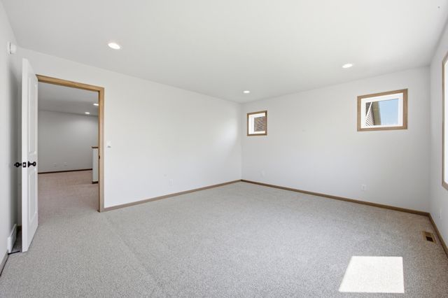 967 61st Avenue W, West Fargo, ND 58078