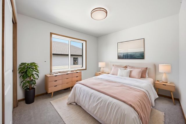 967 61st Avenue W, West Fargo, ND 58078