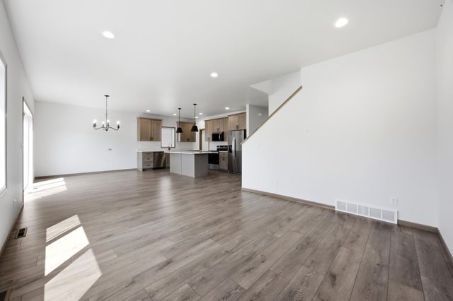967 61st Avenue W, West Fargo, ND 58078