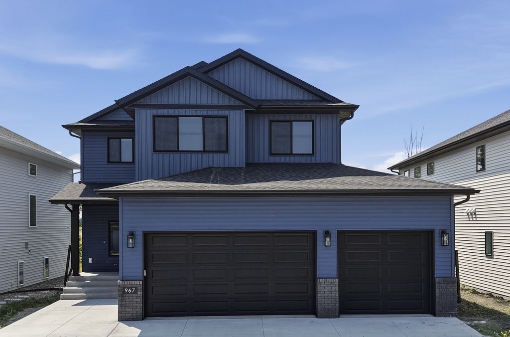 967 61st Avenue W, West Fargo, ND 58078