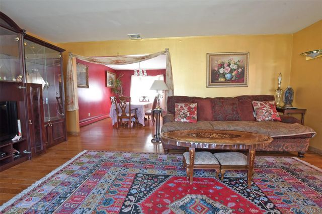 22 Clymer Street, Port Jefferson, NY 11776