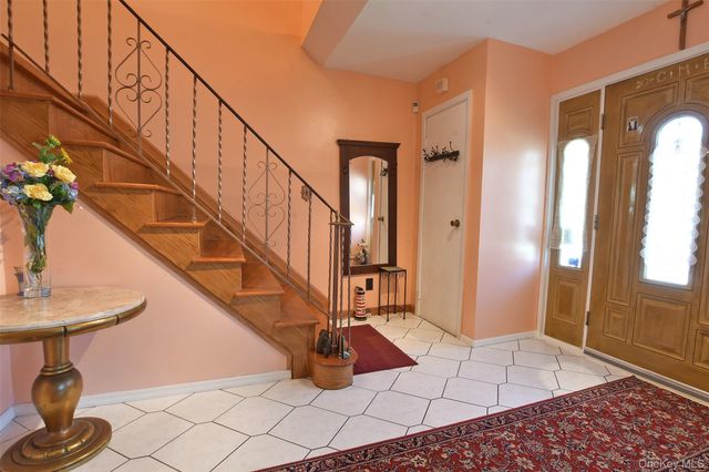 22 Clymer Street, Port Jefferson, NY 11776