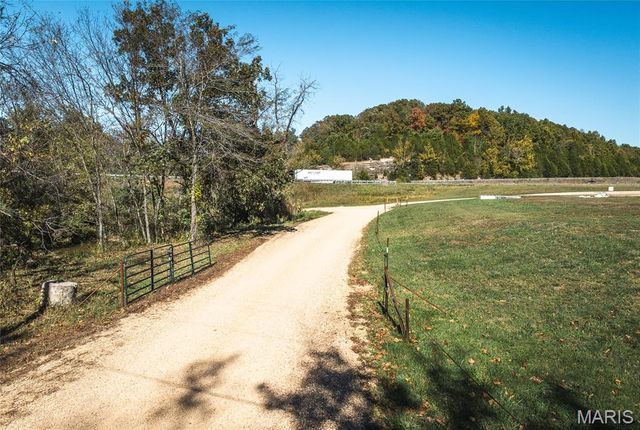 14585 County Road 7100, Rolla, MO 65401