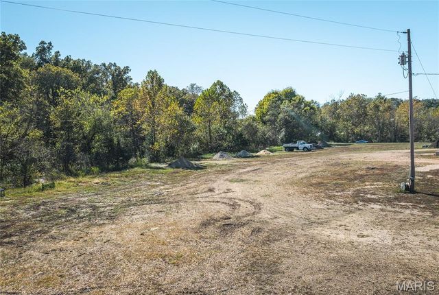 14585 County Road 7100, Rolla, MO 65401