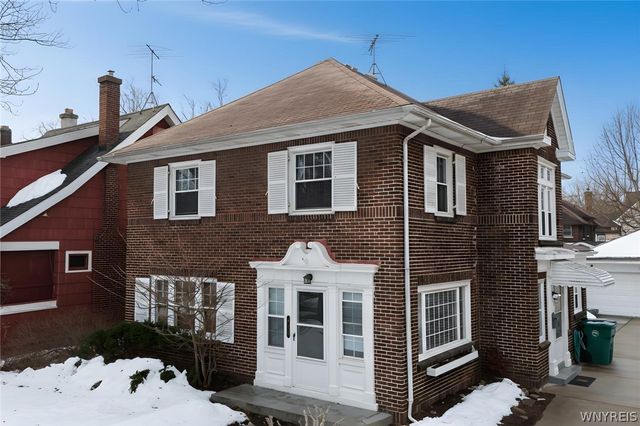 633 Orchard Parkway, Niagara Falls, NY 14301