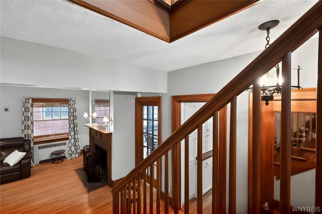 633 Orchard Parkway, Niagara Falls, NY 14301