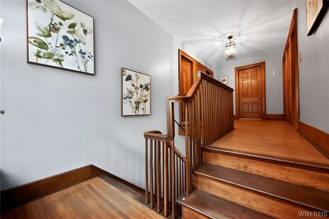 633 Orchard Parkway, Niagara Falls, NY 14301