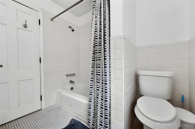 633 Orchard Parkway, Niagara Falls, NY 14301