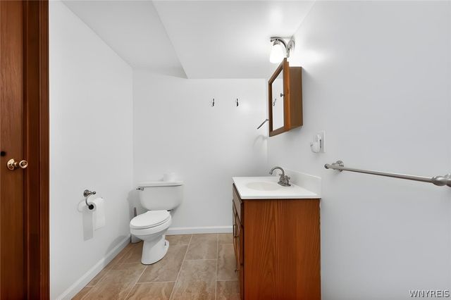 633 Orchard Parkway, Niagara Falls, NY 14301