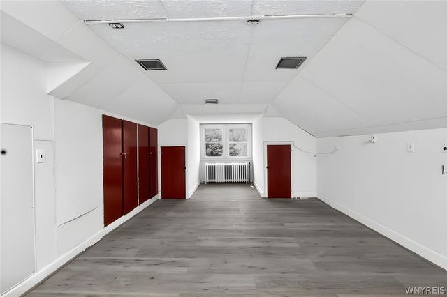 633 Orchard Parkway, Niagara Falls, NY 14301