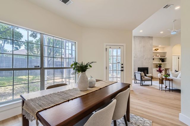 9124 Fainwood LN, Austin, TX 78749