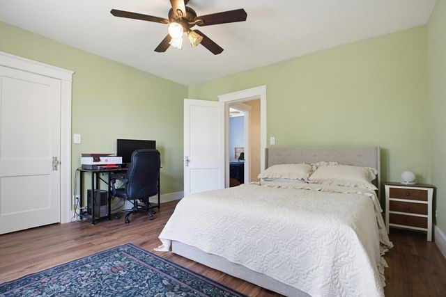 4 Hamill Rd, Worcester, MA 01602